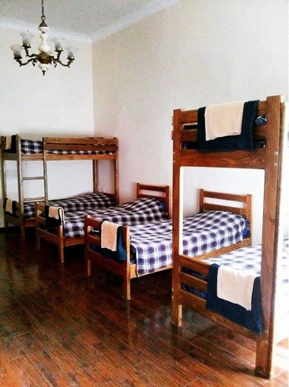 Private Rooms In The City Center - Chonqadze 9 تبليسي الغرفة الصورة